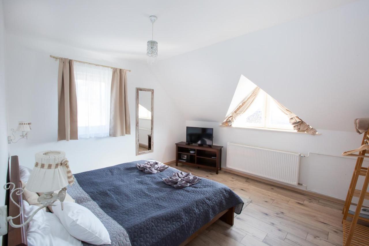 Apartament Deres Apartmanhaz Lokut