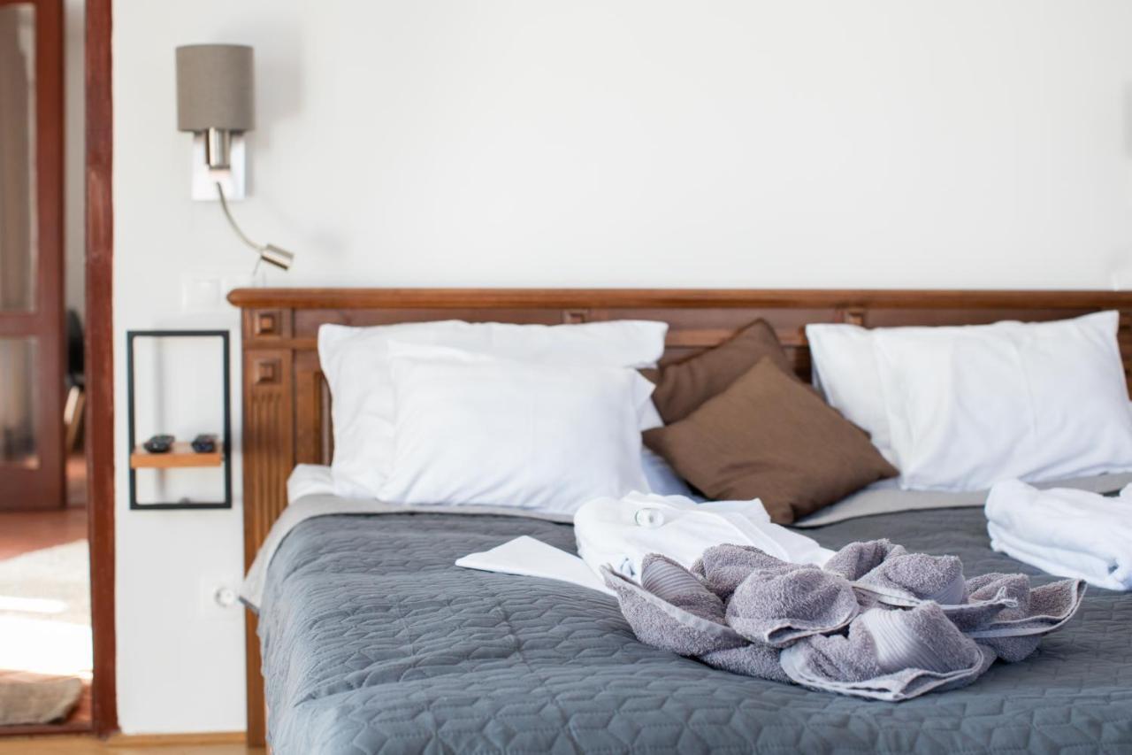 Deres Apartmanhaz Apartament